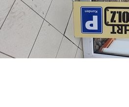 Konturgeschnittene Schilder
