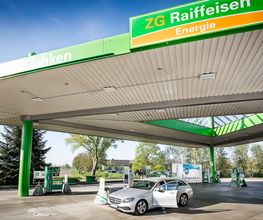 ZG Raiffeisen Tankstelle Bild 1