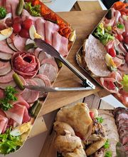 Charlotte En Coulisse image 13