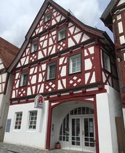 Aussenansicht der Schloss-Apotheke