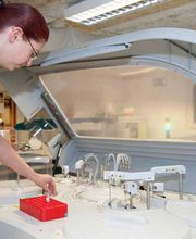 ZLZ Zentrallabor Zürich Bild 1