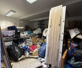 Ostsee Transporter Entrümpelung Bürocontainer 3.jpg