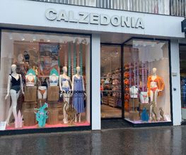 Calzedonia image 1