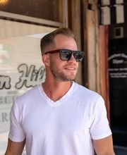 Sam Hill's Barbershop by Arrow image 18