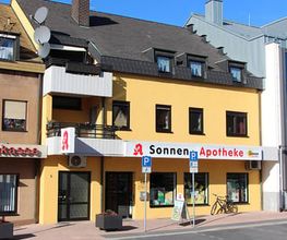 Aussenansicht der Sonnen-Apotheke