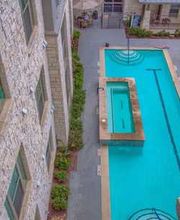 Verena at Leander image 2