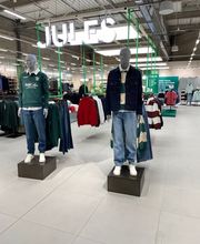 Découvrez les nouvelles collections de vêtement pour homme dans votre JULES Montbéliard