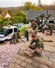 ULV creation de jardins Services image 1