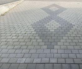 Kundeneinfahrt Vorher
