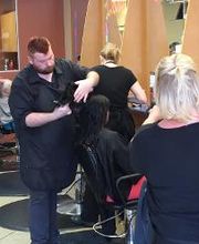 Fantastic Sams Cut & Color image 13