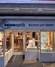 Das Hauptportal des Geschäfts.