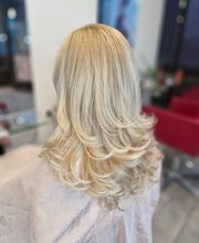 Gold Cut Coiffeur Bild 12