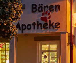 Aussenansicht der Bären-Apotheke