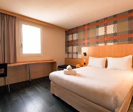 easyHotel Nice Old Town image 10