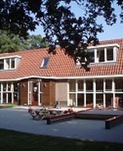 Je vindt onze kinderopvang de kinderkorf Amstelveen aan de Amsterdamseweg 209ab in Amstelveen. Omringd door het Thijsse park, het Van Leer park en het Amsterdamse bos zitten we op één van de mooiste locaties.
