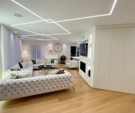Nora Ahmataj, Architecte et décoratrice d'intérieur Bild 2
