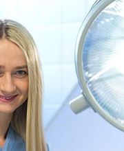 Praxis für Mund-, Kiefer- und Gesichtschirurgie Dr.med. Udo E. Novacek, M.Sc. & Dr.med.dent. Claudia Novacek Bild 4