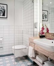 Comfort double room bathroom