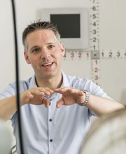 Augenarzt Dr. med. Martin Hablützel Bild 2