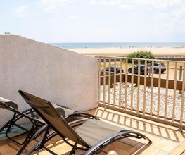 Sunrise Beach Hotel image 8