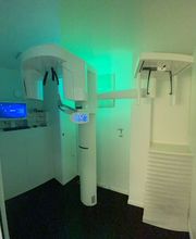 Dr. med. dent. Karamousli S.Tanja Bild 9