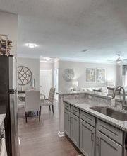 The Glen at Alexander Apartments image 3