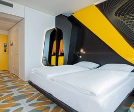 Corner Comfort Room
