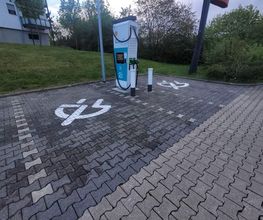 Shell Recharge Charging Station Bild 2
