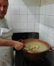 A La Mascotte image 13