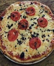 Pizza Gilbert image 4