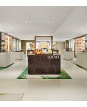 LOEWE La Rinascente Milan - Accessories immagine 1
