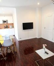Superior Apartment mit Sauna:
Wohnzimmer mit Küche