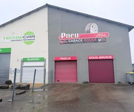 Garage Rouge image 2