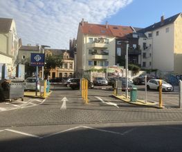 Parkplatz GALERIA Köln-Nippes Bild 1