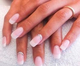 Renaissance Nails & Hair Spa Bild 2