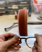 brille + glas augenoptik Bild 2