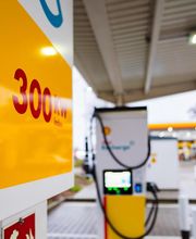 Shell Recharge Charging Station Bild 3