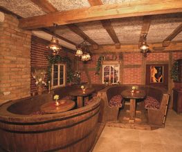 Gastraum Black Wood Keller