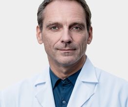 Herchenröther Christoph Zahnarzt Praxis für Zahn-,Mund-und Kieferheilkunde , Praxis für Implantologie Bild 1