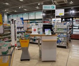 interieur-de-la-pharmacie-sun-store-romanel