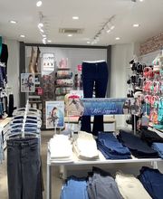 Calzedonia immagine 2