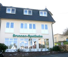 Aussenansicht der Brunnen-Apotheke