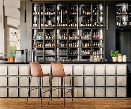 CARL & SOPHIE Bar