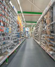 Mr.Bricolage Chaumont image 1