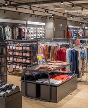 INTERSPORT Voswinkel Erlangen Arcaden Bild 2