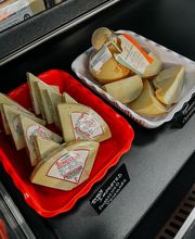 Enzo's Deli & Imports image 9