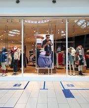 Tommy Hilfiger immagine 4