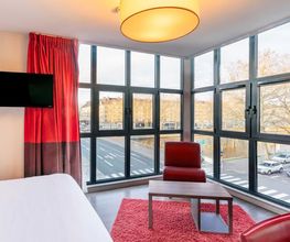 B&B HOME Caen Centre Gare image 8