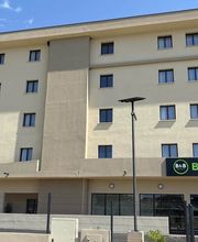 B&B HOTEL Bastia image 2