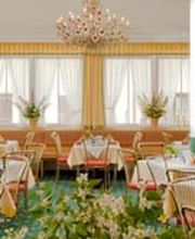 Valentin Dersch Hotel Mayer Bild 4